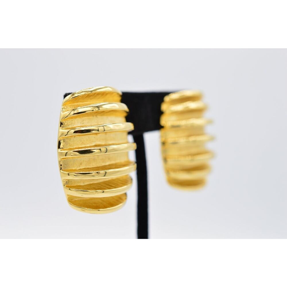 Givenchy Vintage Clip On Earrings Ribbed Chunky Heavy Gold Signed NOS 1980s BinX - Picture 3 of 12